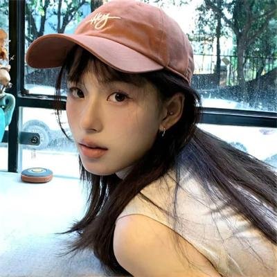 不愿恋爱的雀斑小姐